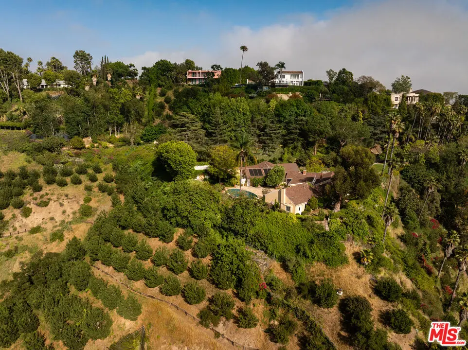 Single Family Residence for sale at 1037 Bel Air Court, Los Angeles, CA featuring 4 beds and 6 baths
