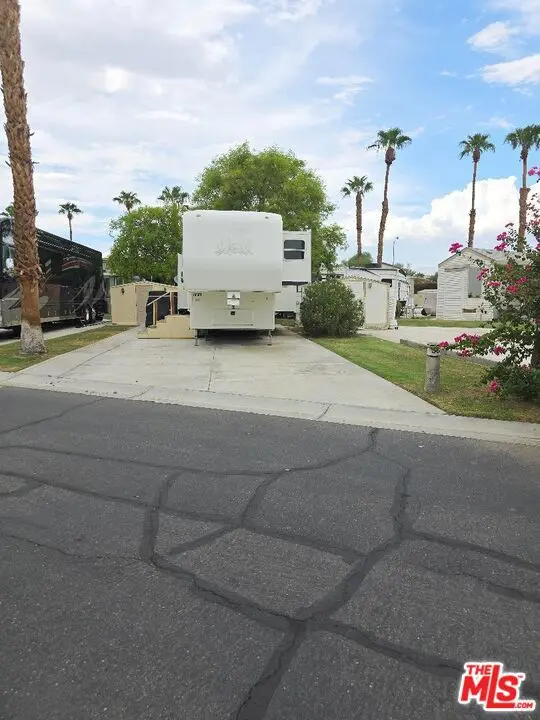 84136 Avenue 44 563, Indio, CA — listing photo 1