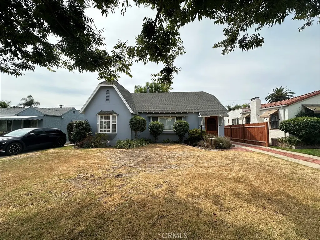 Residential Lease for rent at 2166 Casa Grande Street, Pasadena, Los Angeles County, CA featuring 3 beds and 2 baths