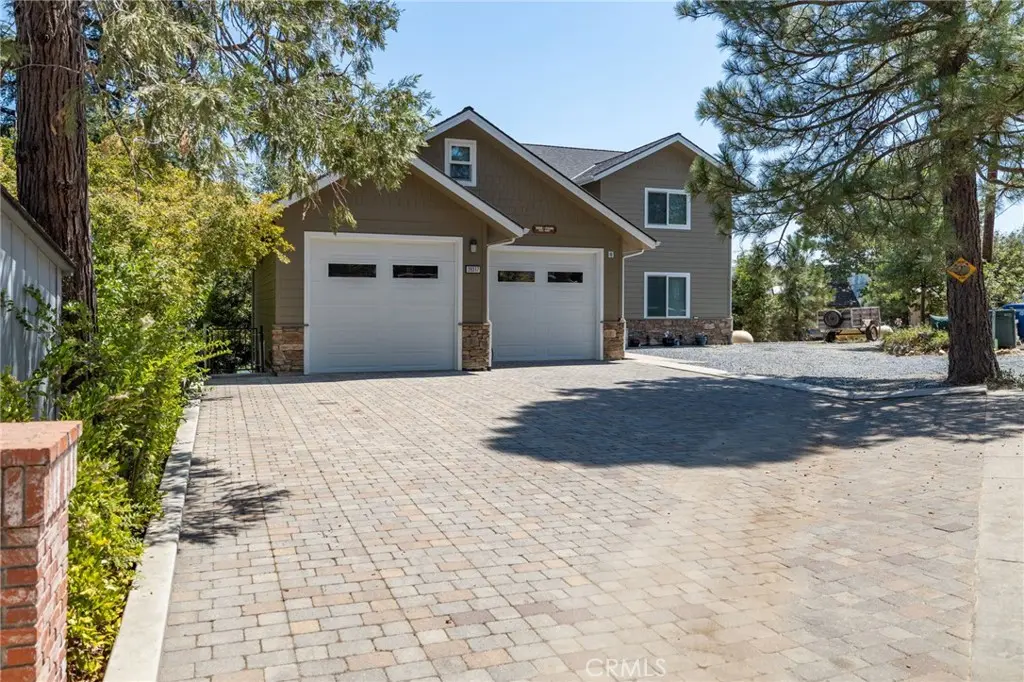 39317 Point, Bass Lake, CA — listing photo 1