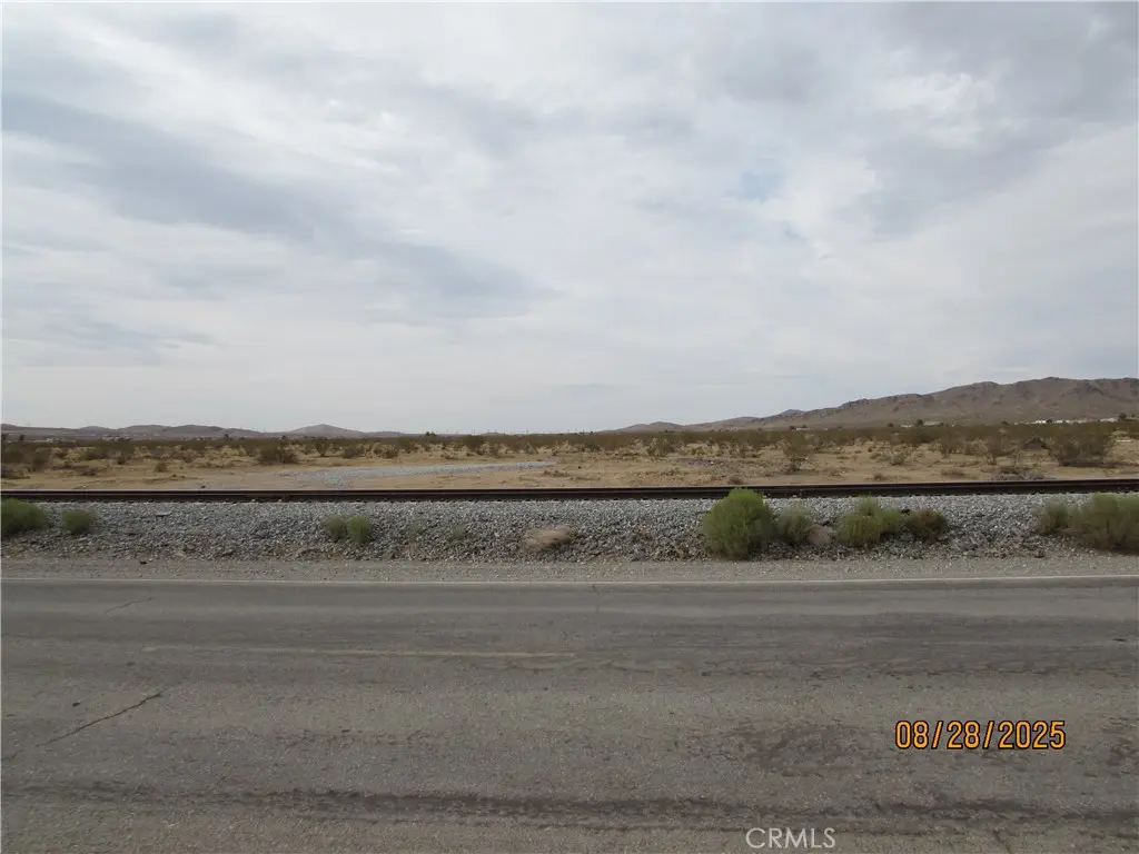 16 Quarry, Apple Valley, CA — listing photo 1