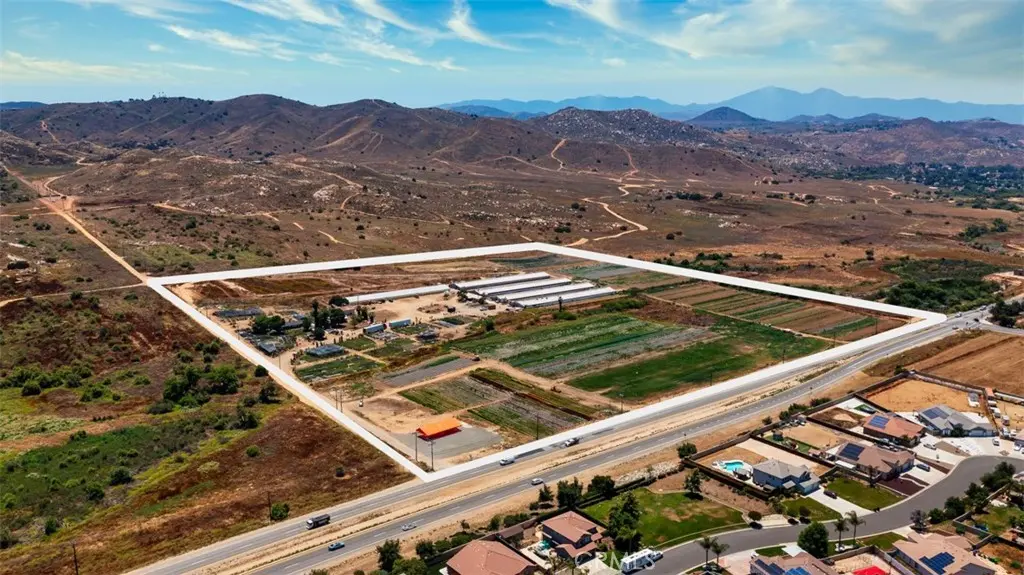 19203 Cajalco Road, Perris, CA — listing photo 1