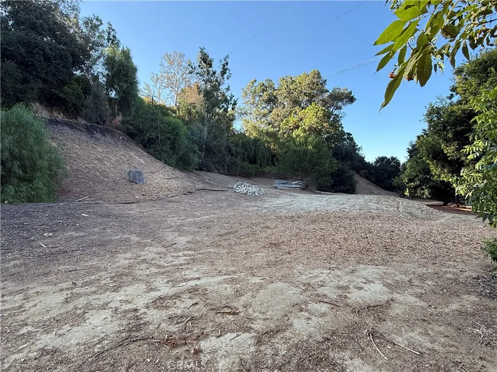 2240 Valle Drive, La Habra Heights, CA — listing photo 1
