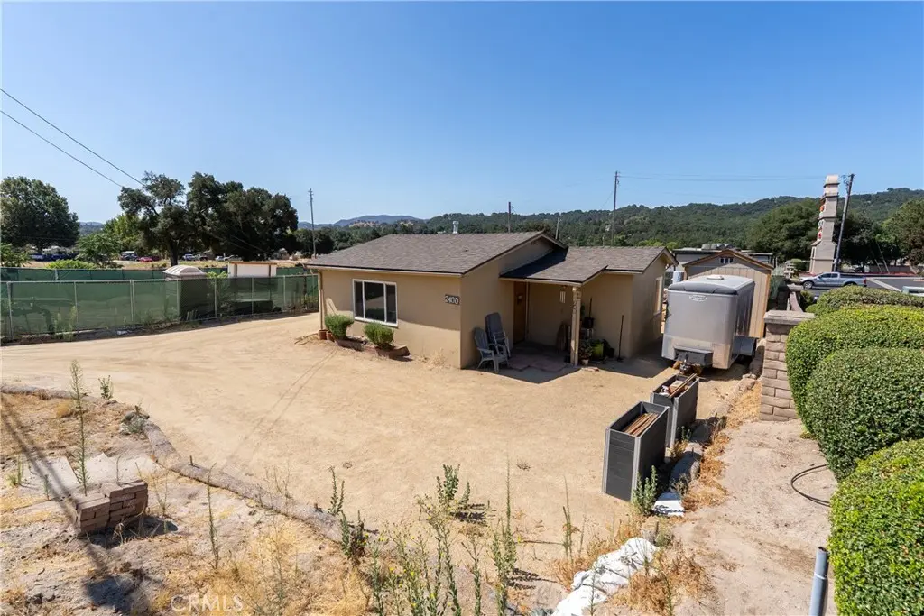 2400 El Camino Real, Atascadero, CA — listing photo 1