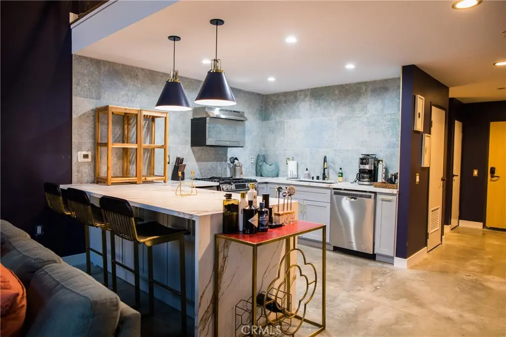 101 W Mission Boulevard 312, Pomona, CA — listing photo 1