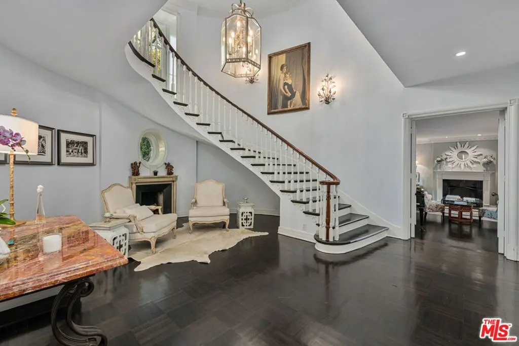 1110 Benedict Canyon Drive, Beverly Hills, CA — listing photo 1