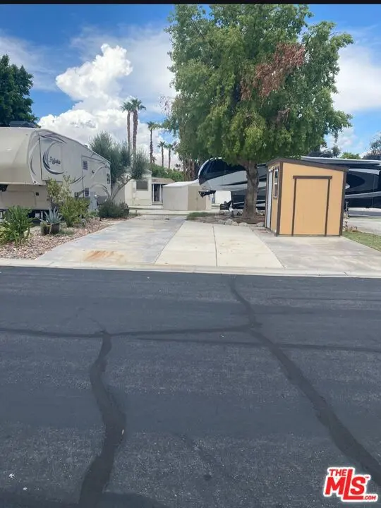 84136 Avenue 44 235, Indio, CA — listing photo 1