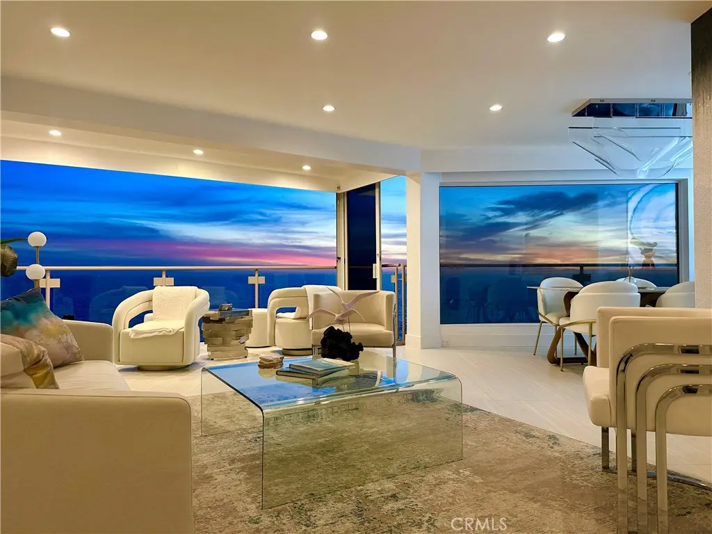 Condominium for rent at 31561 Table Rock Drive 105, Laguna Beach, CA featuring 2 beds and 3 baths