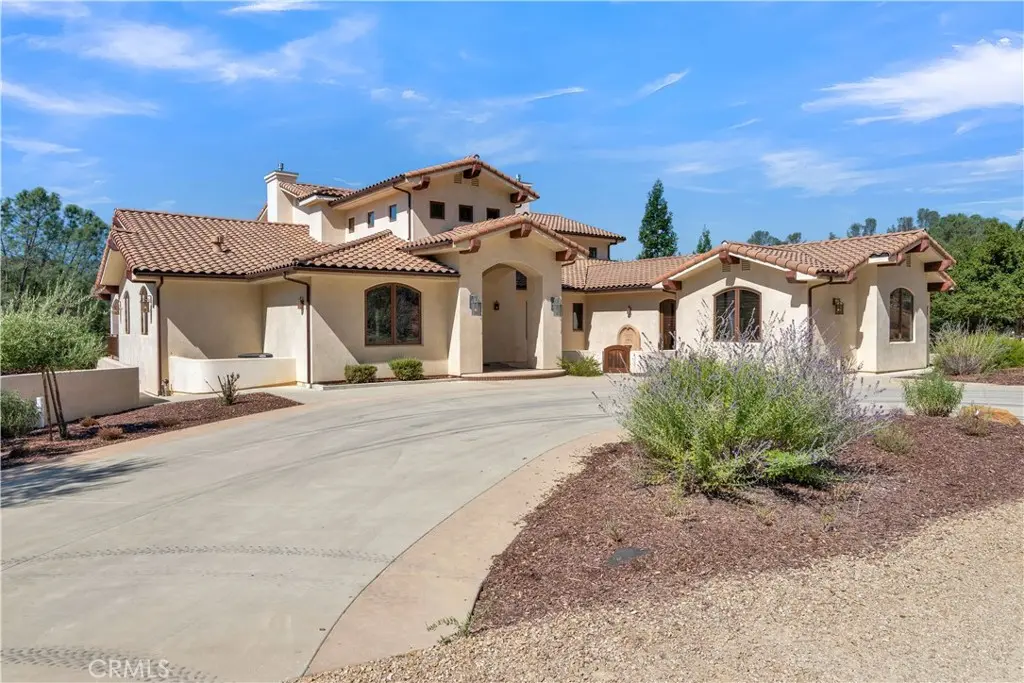 8820 Cantinas Point, Bradley, CA — listing photo 1