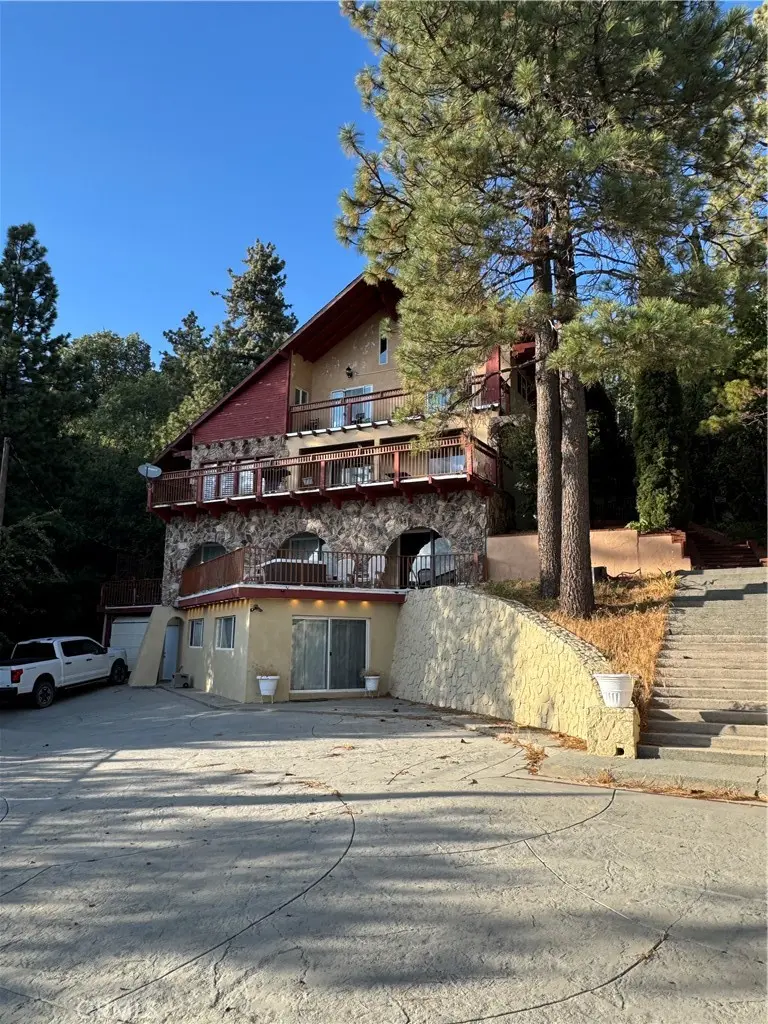 27914 West Shore Rd, Lake Arrowhead, CA — listing photo 1