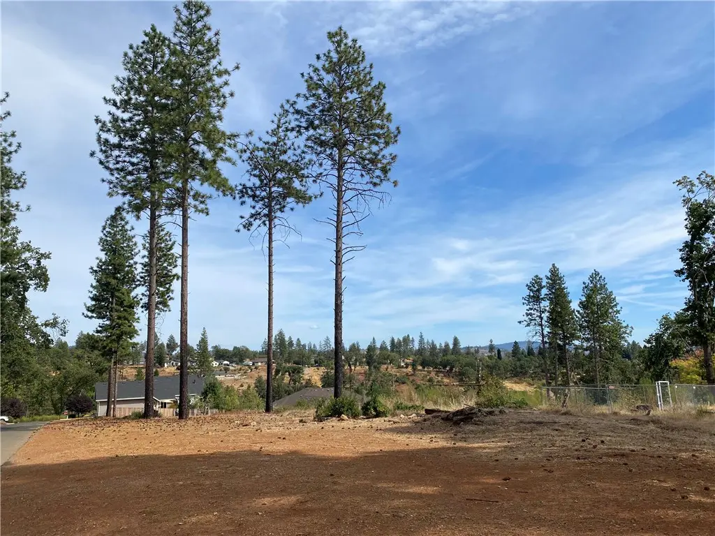 5374 Edgewood, Paradise, CA — listing photo 1