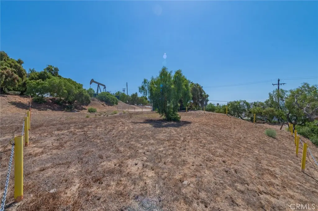 2420 Gaviota Avenue, Signal Hill, CA — listing photo 1