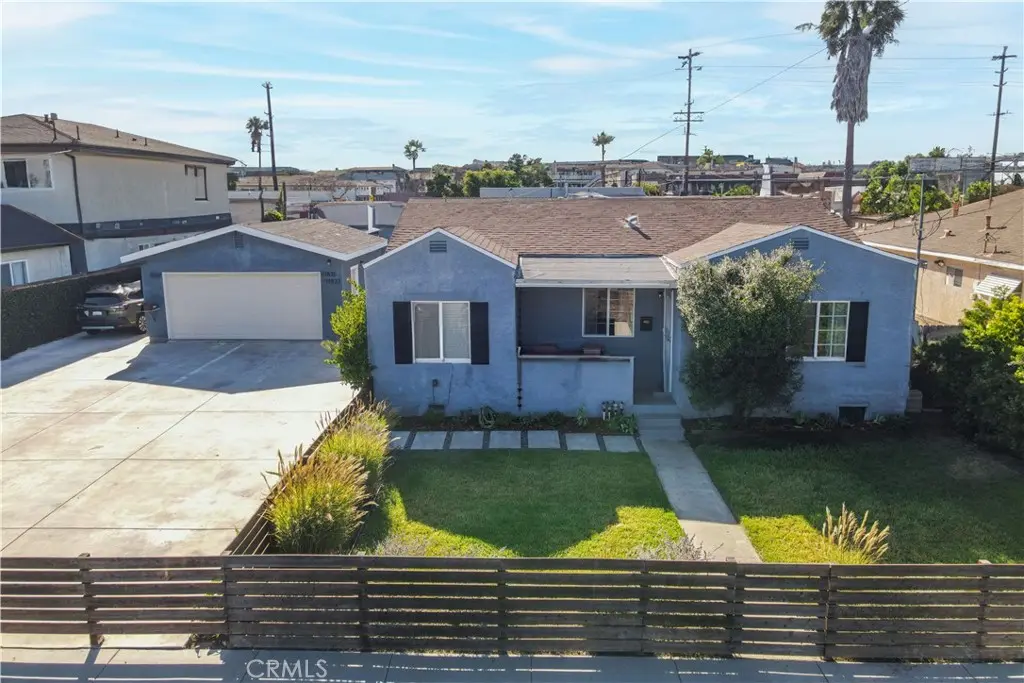 11835 Gale Ave, Hawthorne, CA — listing photo 1
