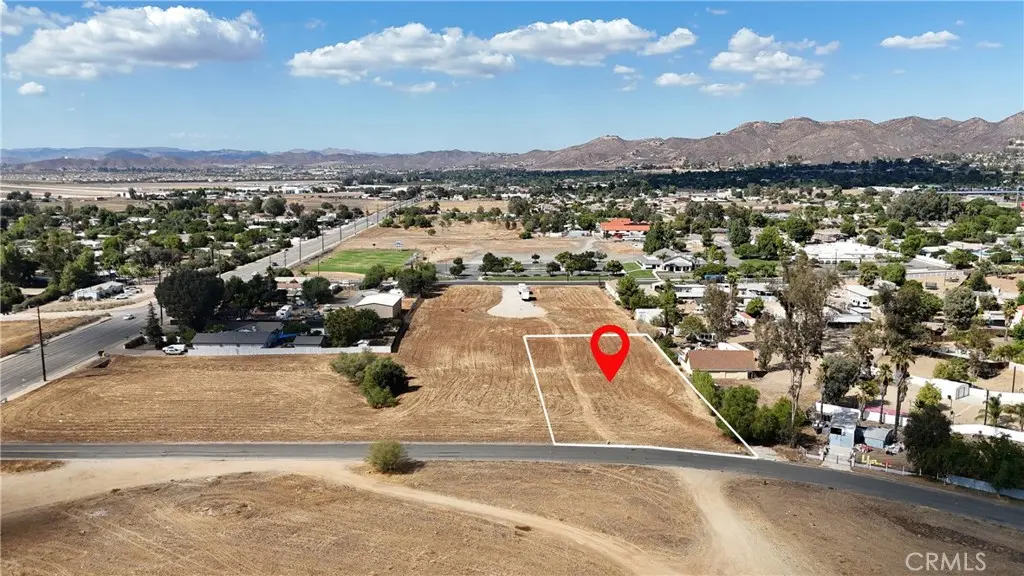 20520 Como Street, Wildomar, CA — listing photo 1