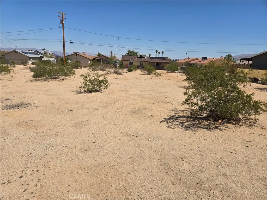 1234 Daisy Avenue, 29 Palms, CA — listing photo 1