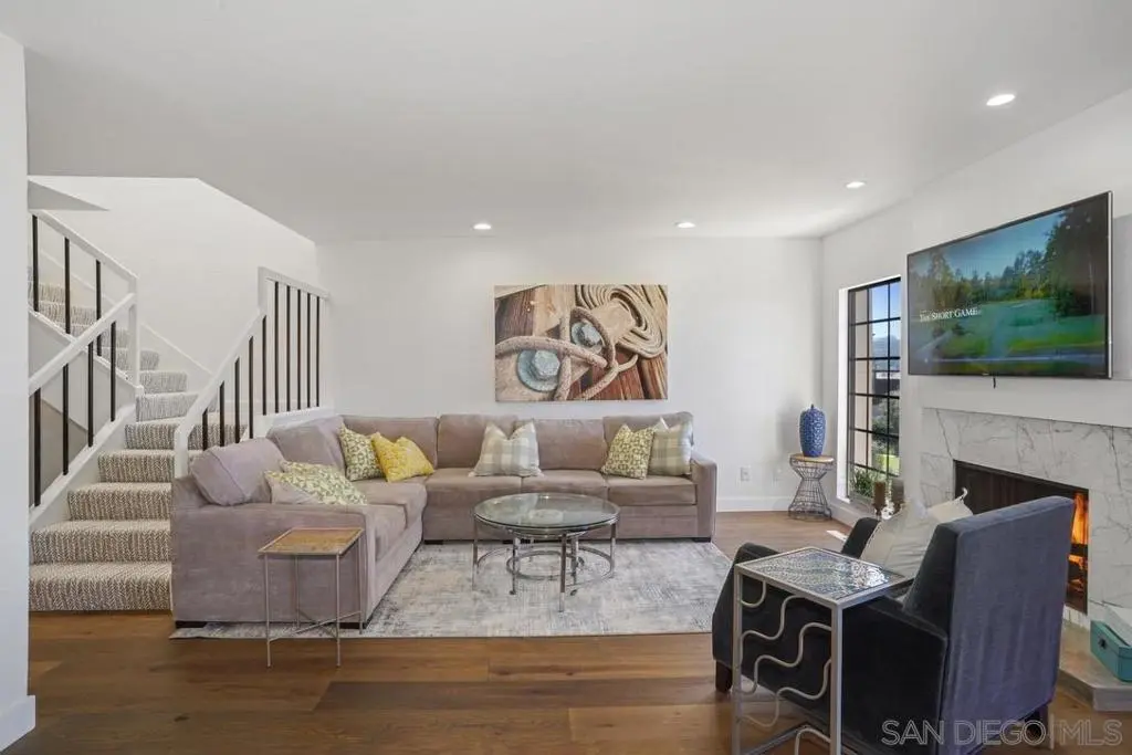 Townhouse for rent at 13053 Caminito Del Rocio, Del Mar, CA featuring 3 beds and 4 baths