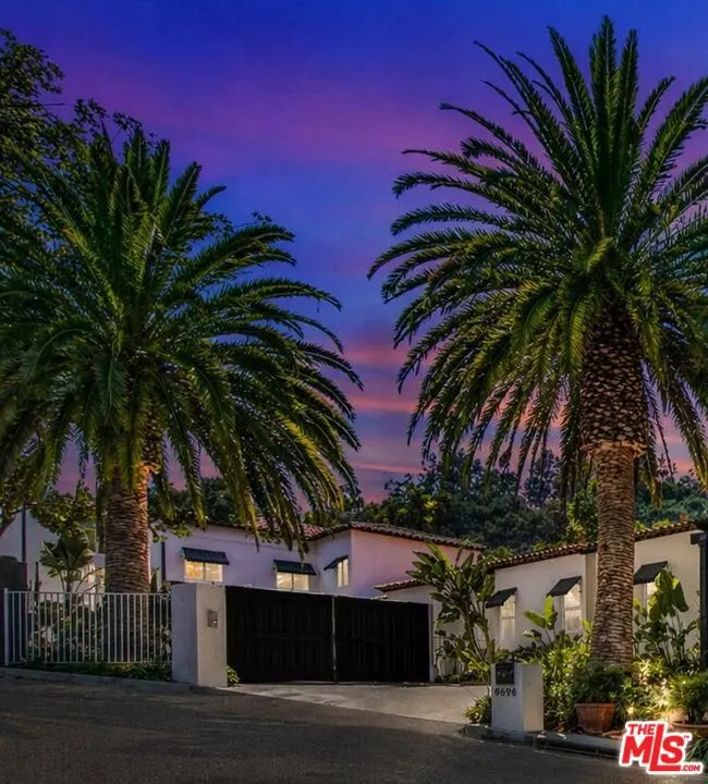 Residential Lease for rent at 9696 Antelope Road, Beverly Hills, Los Angeles County, CA featuring 8 beds and 10 baths