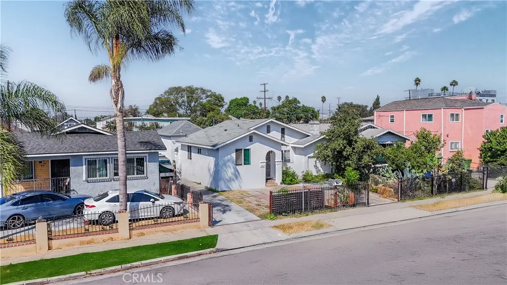 421 E 65th, Los Angeles, CA — listing photo 1