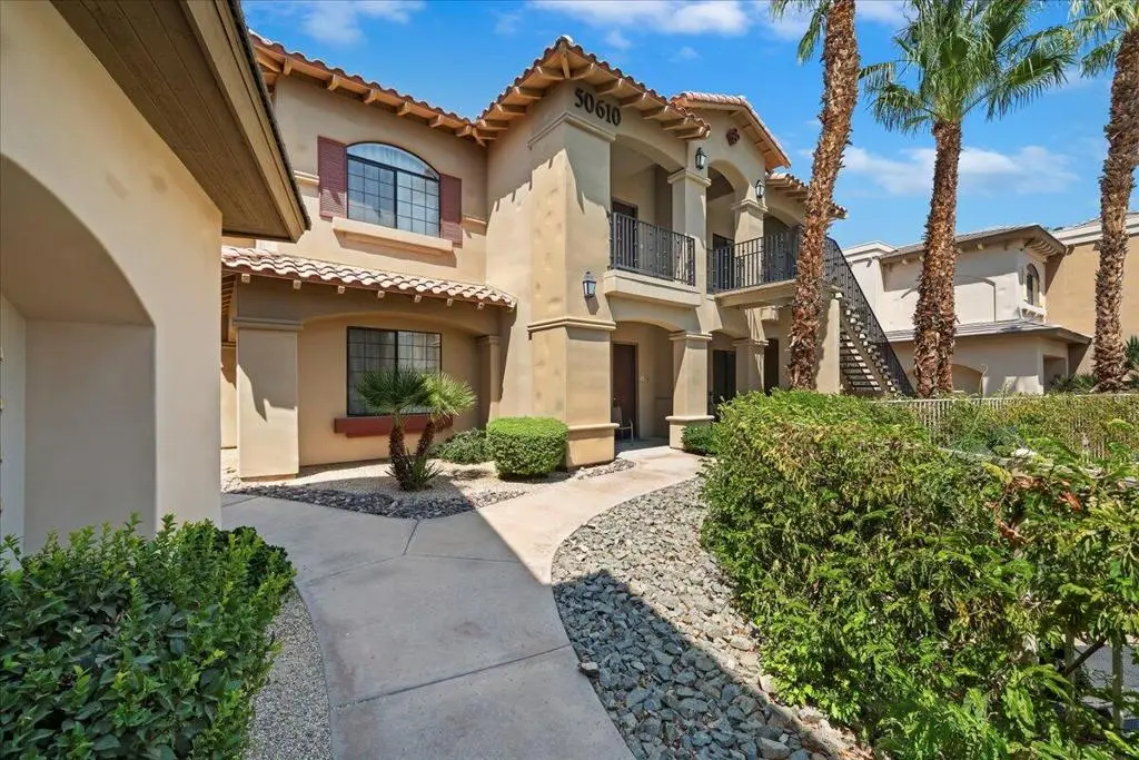 Residential Lease for rent at 50610 Santa Rosa Plaza #1, La Quinta, Riverside County, CA featuring 1 bed and 1 bath