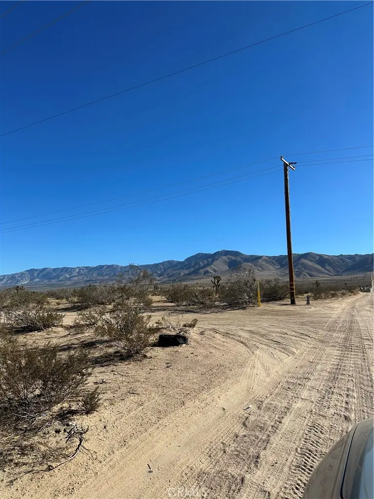 13 Canyon View Road, Apple Valley, CA — listing photo 1