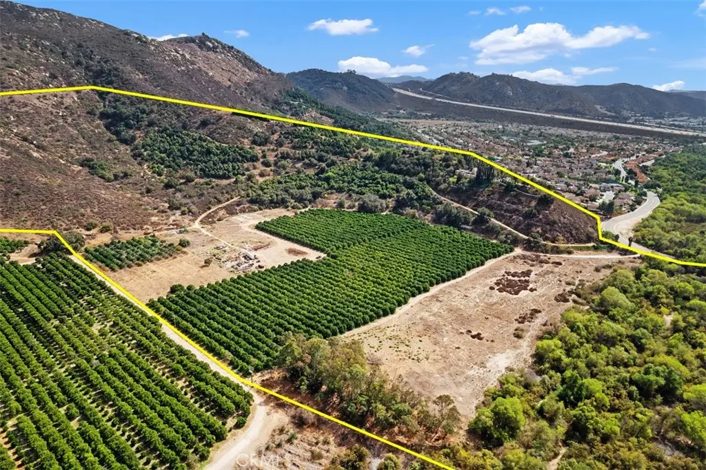 3264 SHEARER CROSSING, Fallbrook, CA — listing photo 1