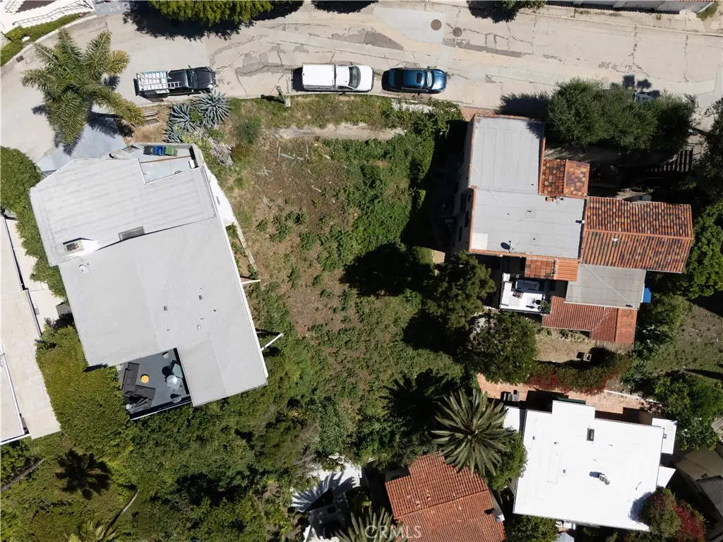 6682 Whitley Terrace, Los Angeles, CA — listing photo 1