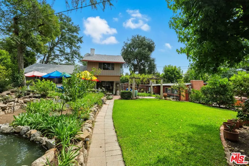 2186 Mar Vista Avenue, Altadena, CA — listing photo 1