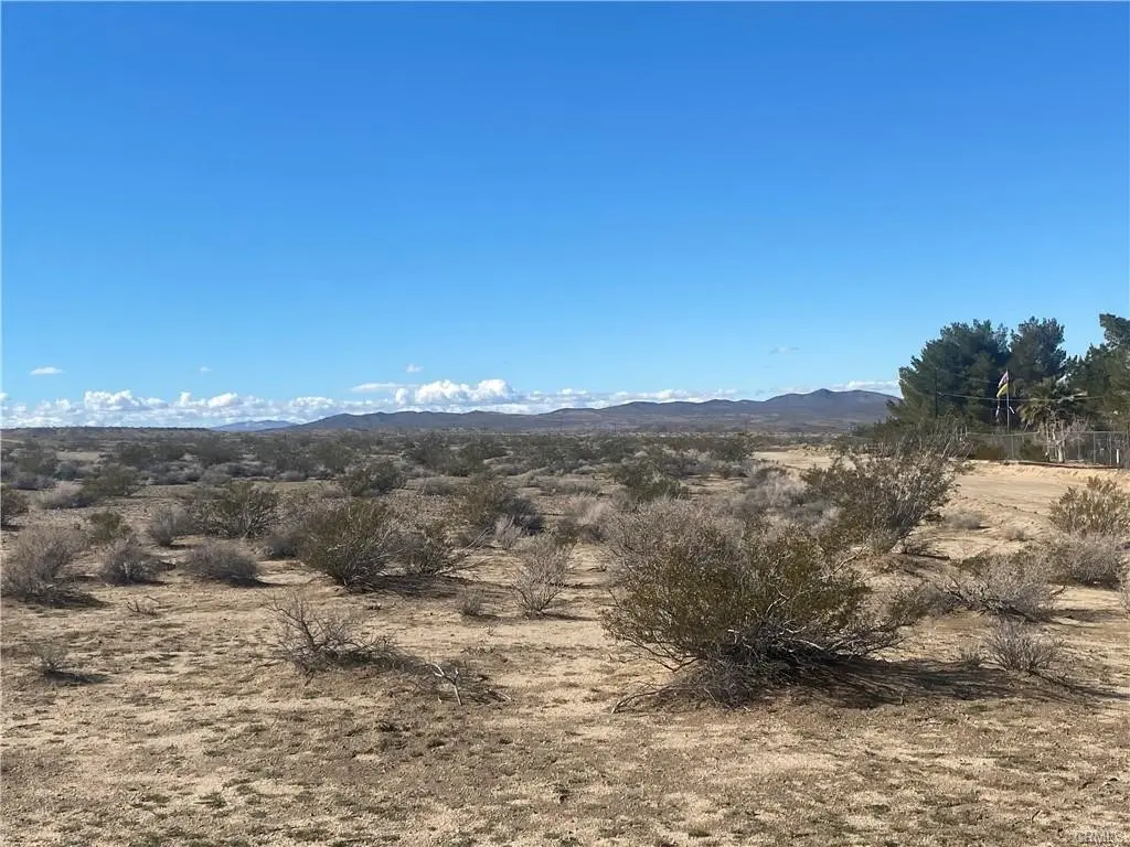 23415 Spinet, Barstow, CA — listing photo 1