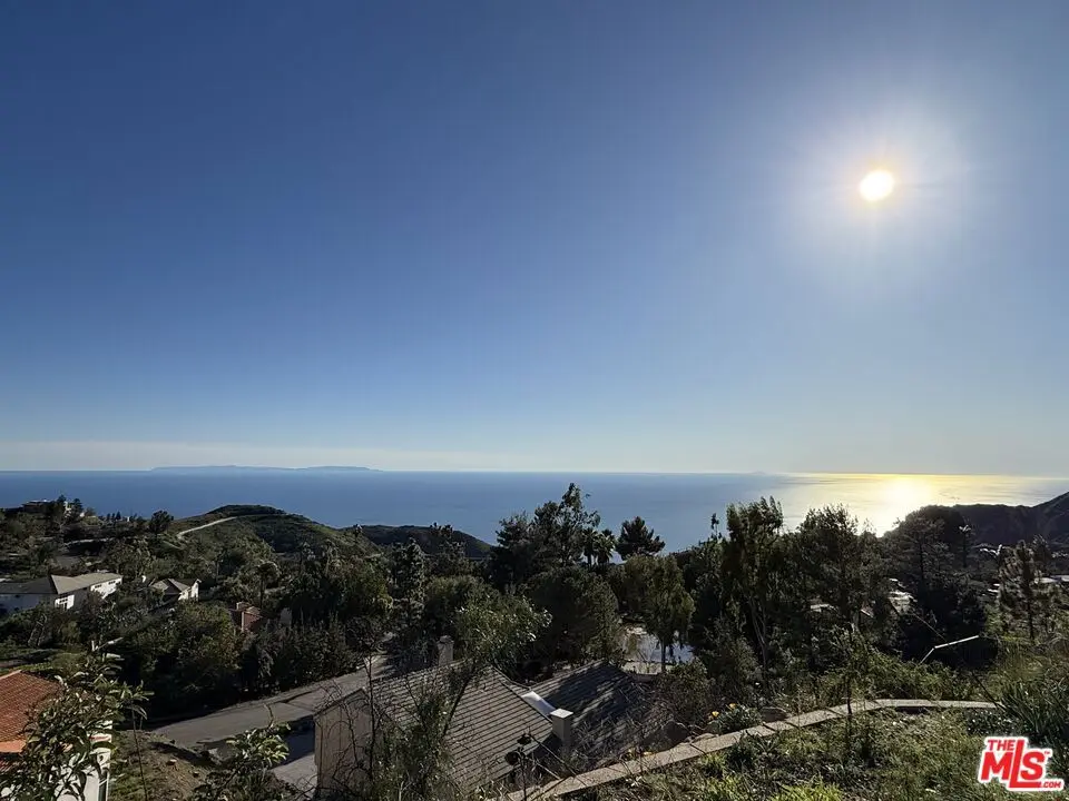23474 W Moon Shadows Drive, Malibu, CA — listing photo 1