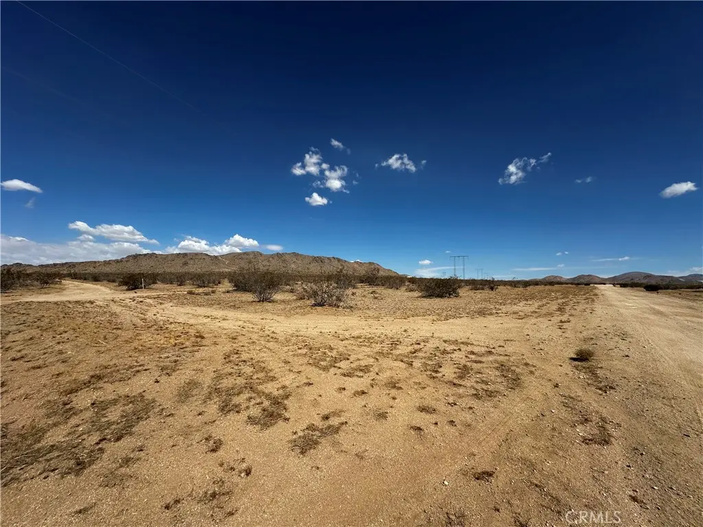 26 Colusa Rd., Apple Valley, CA — listing photo 1