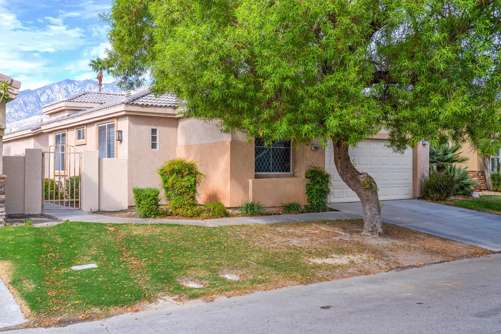 Residential Lease for rent at 29581 W Laguna Drive, Cathedral City, Riverside County, CA featuring 3 beds and 3 baths