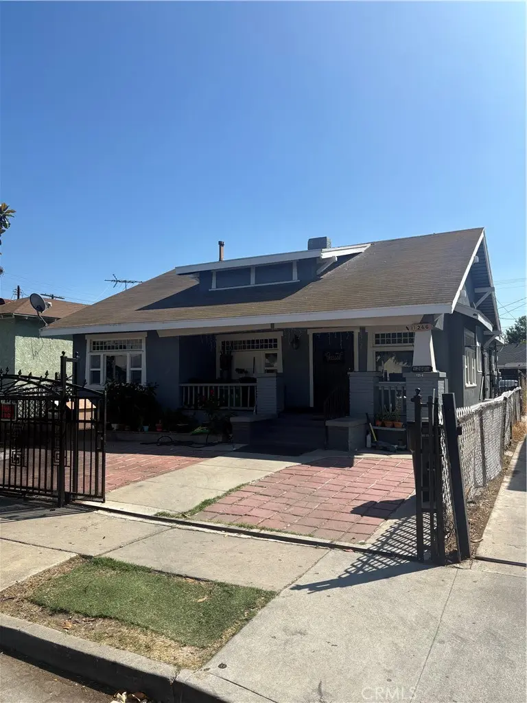 Duplex for sale at 1266 E E 50th street, Los Angeles, CA featuring 6 beds and 3 baths