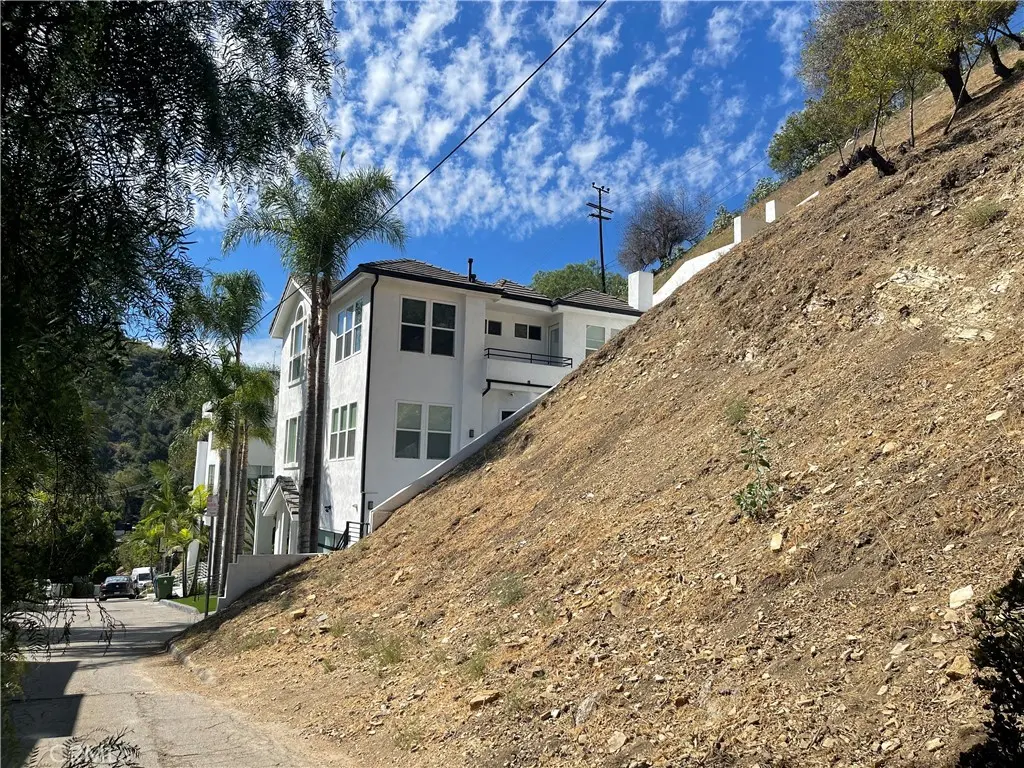 3649 Potosi Ave, Studio City, CA — listing photo 1