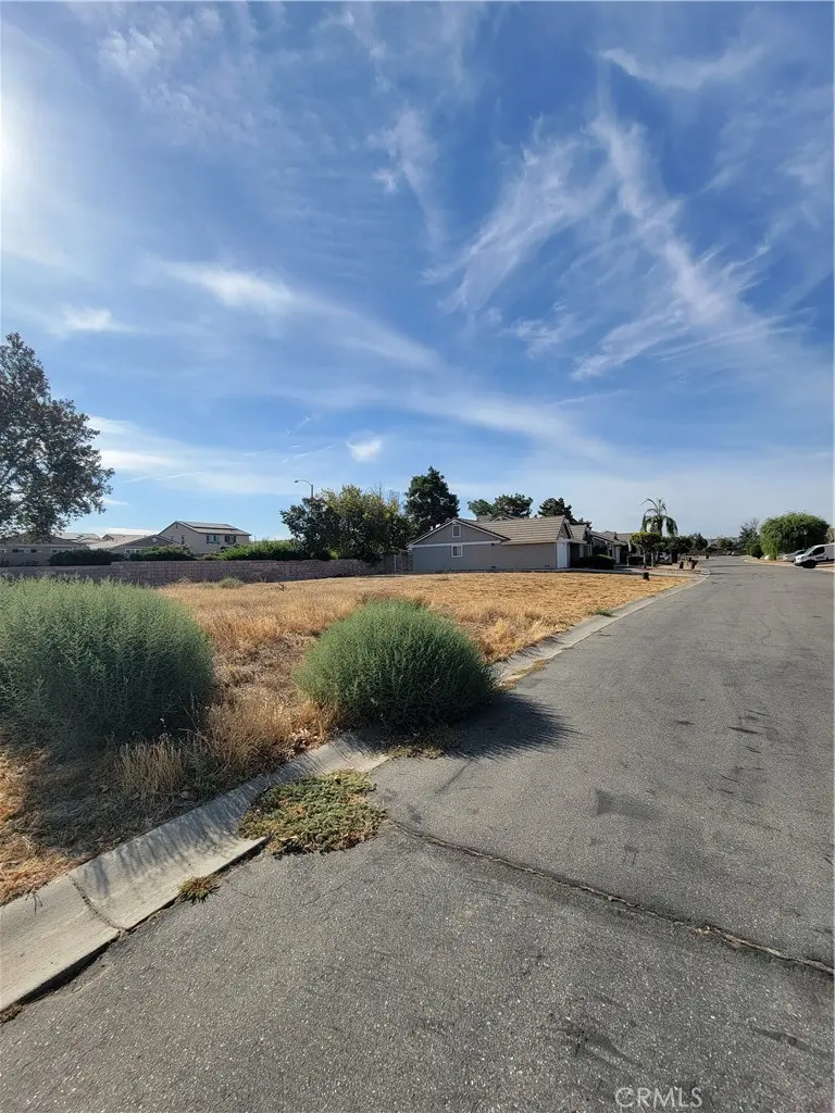 1387 Senator, San Jacinto, CA — listing photo 1
