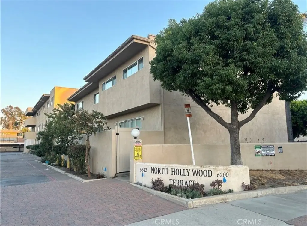 6342 Morse Avenue 207, North Hollywood, CA — listing photo 1