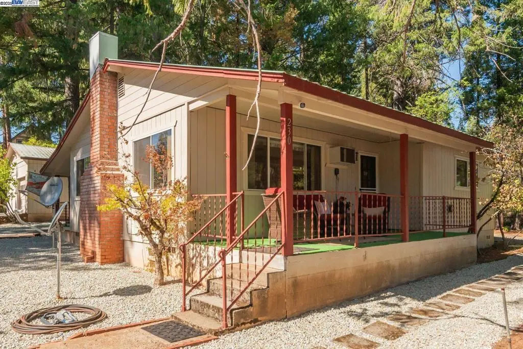 230 Lakeview Dr., Trinity Center, CA — listing photo 1
