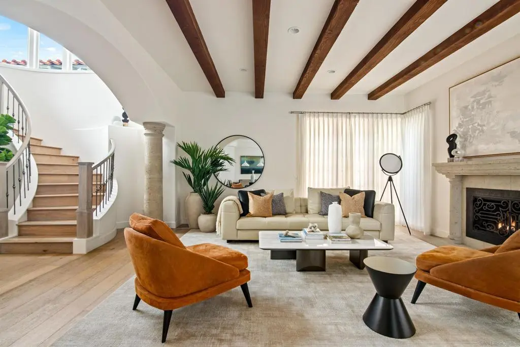 Townhouse for rent at 7729 Ivanhoe Avenue, La Jolla, CA featuring 3 beds and 3 baths