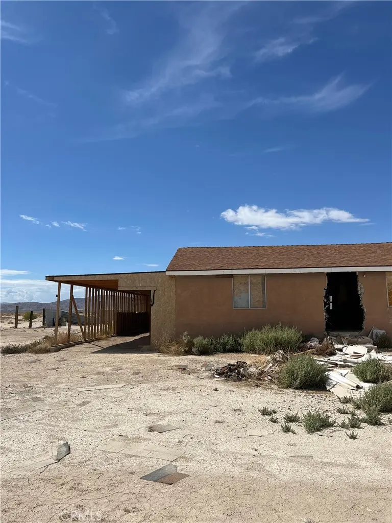 14588 Locust, Lucerne Valley, CA — listing photo 1