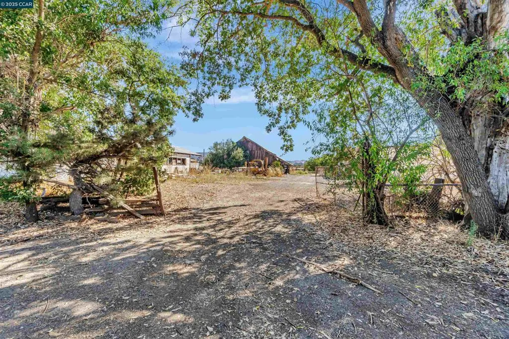 21200 Silva Road, Sonoma, CA — listing photo 1
