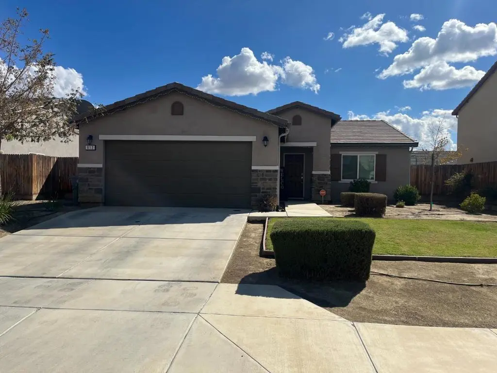 Single Family Residence for sale at 812 Reisling, Coalinga, CA featuring 3 beds and 2 baths