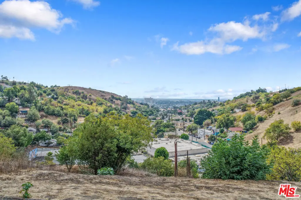 3758 Roberta, Los Angeles, CA — listing photo 1