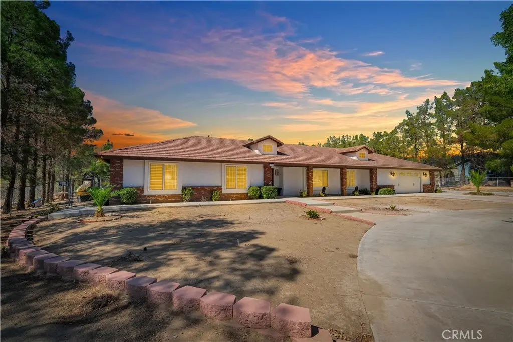 15908 Acoma Road, Apple Valley, CA — listing photo 1