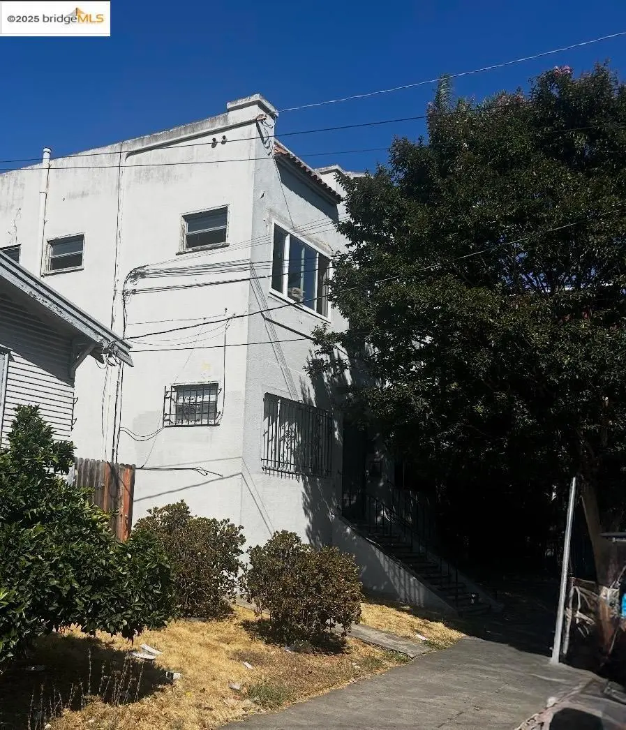 Quadruplex for sale at 2816 Foothill Blvd, Oakland, CA