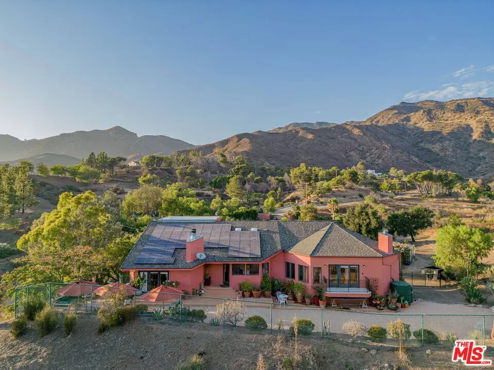 Residential Lease for rent at 34136 Mulholland Highway, Malibu, Los Angeles County, CA featuring 3 beds and 3 baths