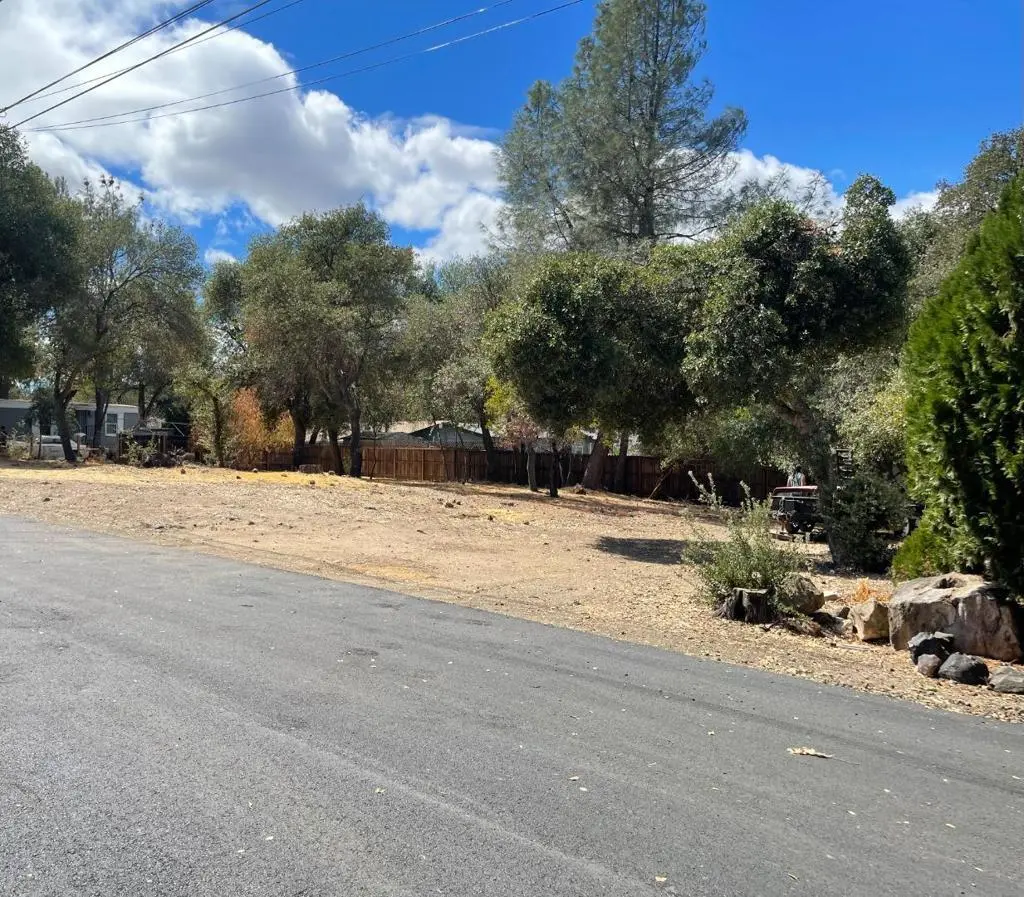 2901 10th Street, Clearlake, CA — listing photo 1
