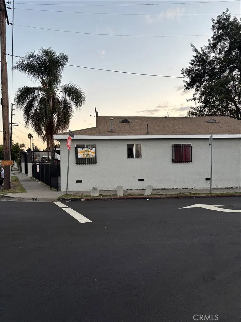 3201 Long Beach, Vernon, CA — listing photo 1
