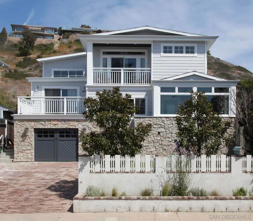 Single Family Residence for rent at 6429 Dowling Drive, La Jolla, CA featuring 4 beds and 3 baths