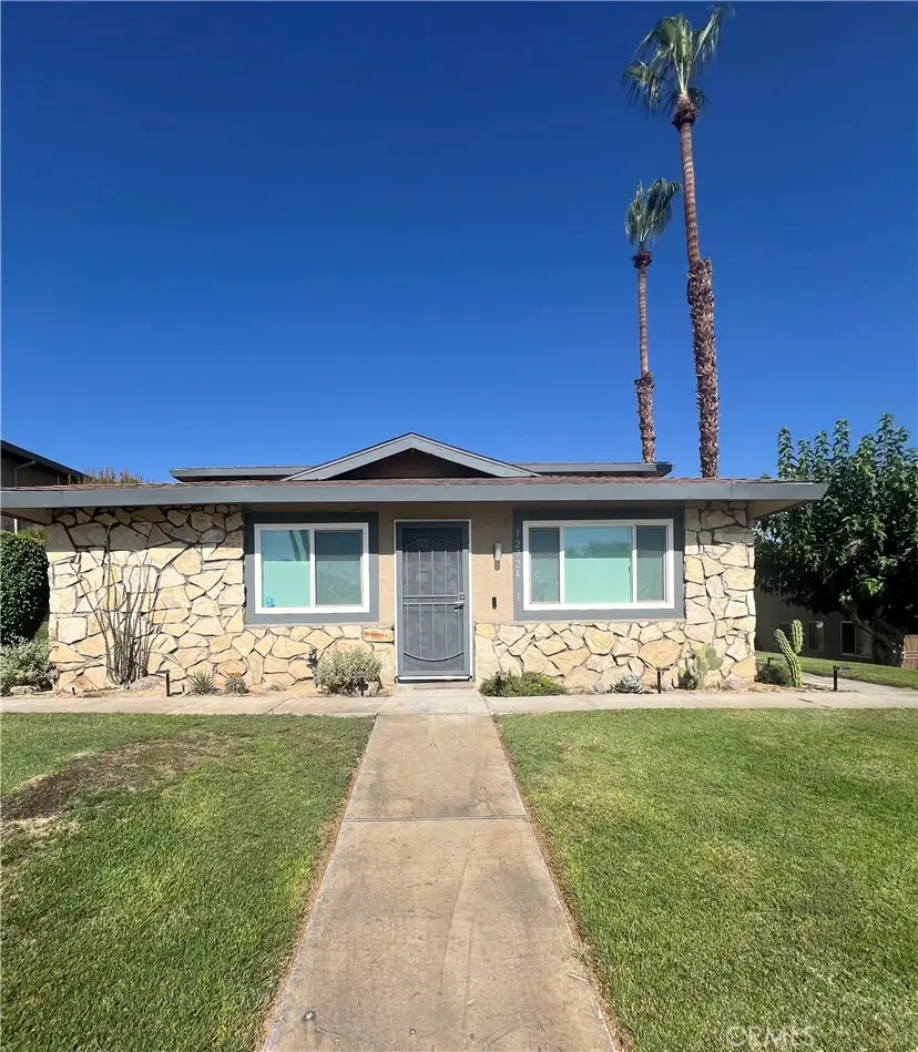 Residential Lease for rent at 72724 Eagle Road 1, Palm Desert, Riverside County, CA featuring 2 beds and 1 bath