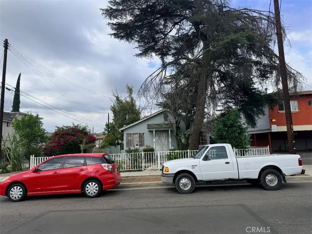 1443 Laurel, Pomona, CA — listing photo 1