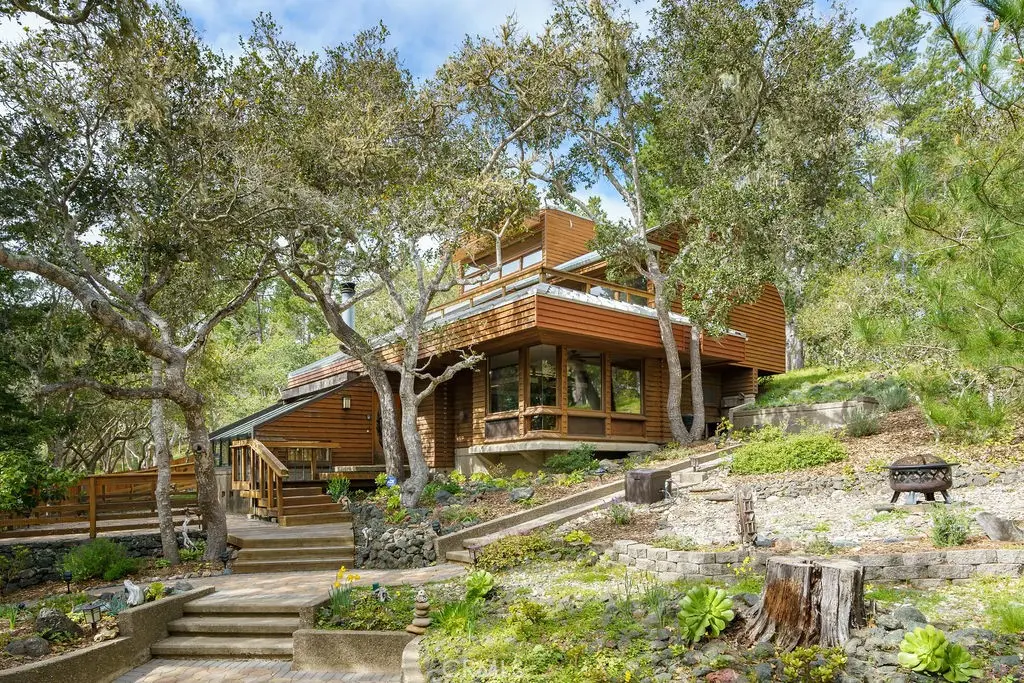 1021 Hillcrest, Cambria, CA — listing photo 1